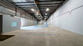 warehouse for rent in Industrial Area 11, Sharjah, 10,000 sq. ft. on a main road with a private entr