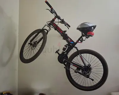 Land rover cycle with wall mount