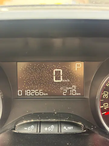 Peugeot 208 2015 | GCC Specs | low kilometer Well Maintained Hatchback