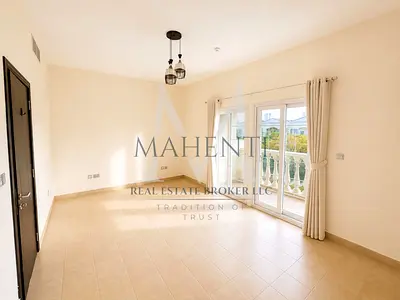 Vacant | Landscaped | Spacious | Amazing Condition
