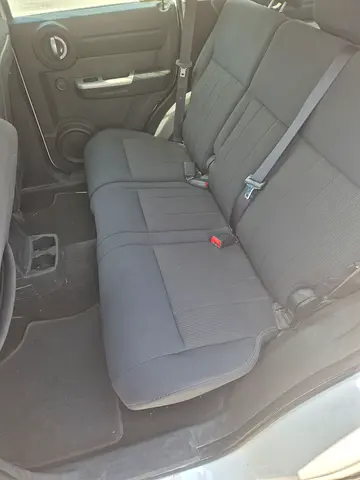 2011 Dodge NITRO — фото 11