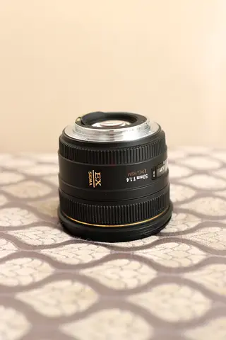 Sigma 50mm f/1.4 EX DG Autofocus Lens - Good Condition