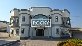 Spacious Luxury Villa in Umm Al Sheif with Private Majlis & 6 Parking