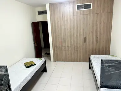 LADIES BED SPACE IN NEAR BURJUMAN METRO IN FAMILY BUILDING
