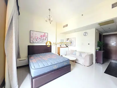 Fully Furnished l Bright Unit l Call Now