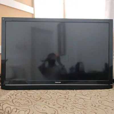 Toshiba 32-inch LED TV - Good working condition