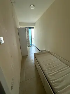 Available private room with balcony and great view for 3000