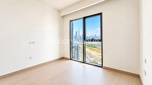 Luxury Apartment | Vacant | Partial Burj Khalifa view