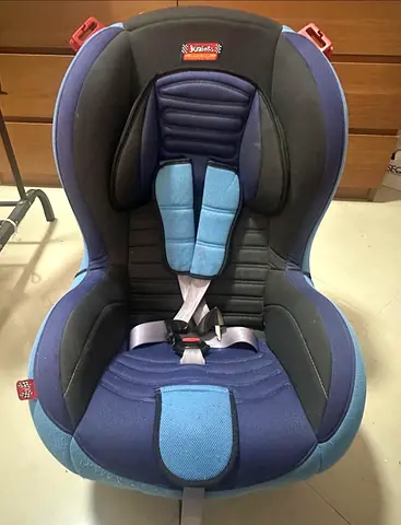 Used child car seat - suitable for toddler, blue/black