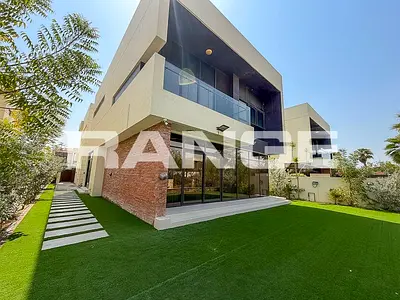 Ready to Move in| Luxious Living | Furnished