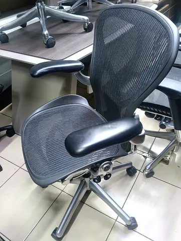 Herman Miller Aeron chair for selling.steel body