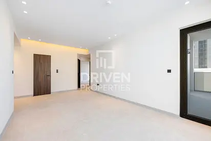 Brand New | Available Up to 6 Cheque | Park View