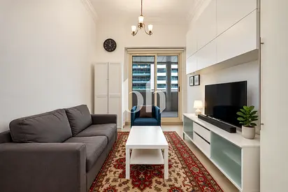 Vacant | Furnished | Close to metro and beach