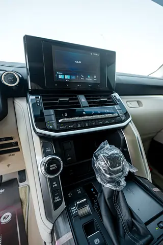 صورة 11 لـ 2025 Toyota LAND CRUISER