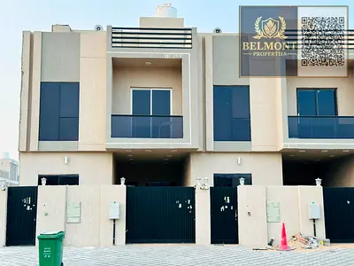 <#>فيلا جديدة كلياً مكونة من 3 غرف نوم<#>فيلا (طابق أرضي + طابقين علويين)<#>إمكانية الوصول إلى السطح<#>خزائن مدمجة<#>جاهزة للسكن الفوري<#>
