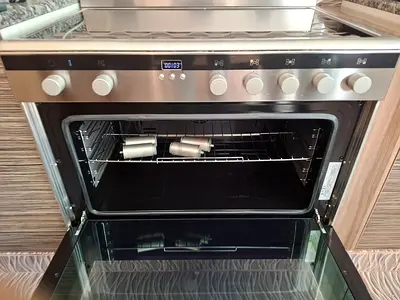 Siemens Stainless steel freestanding gas range with oven - good condition