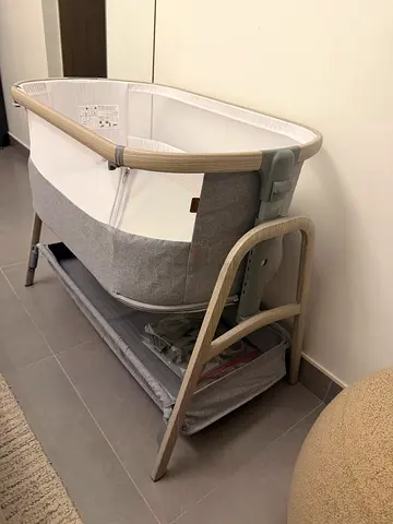 Neutral Colour Cosleeping Baby Crib with Incline Option