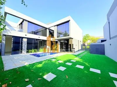 Luxurious 4BR with Majlis Room private pool landscaping done