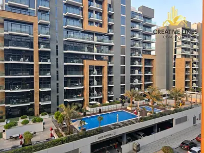 SPACIOUS STUDIO ● POOL VIEW ● READY TO MOVE