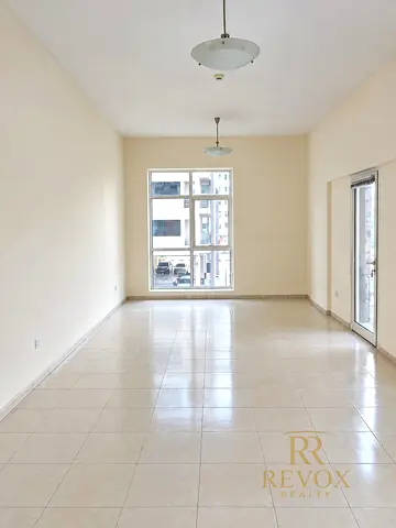 Ac free | Spacious 2bhk | Laundry room
