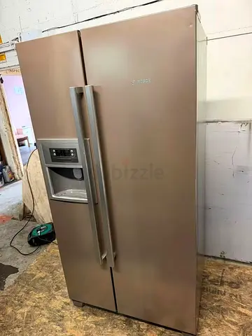 Bosch Side by side fridge freezer with ice making