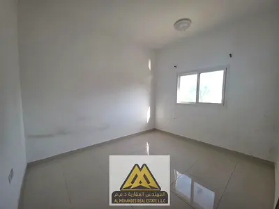شقة غرفة وصالة في الراشدية 3 عجمان سنويًا على 4 أو 6 دفعات للإيجار السنوي في عجمان الراشدية 3 الموقع خلف مارك أند سيف ثاني ساكن بناية عائلات