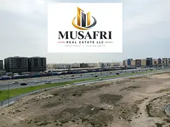 NO COMMISSION+PARKING FREE+4CHQS+10DAYS FREE// 2BHK APARTMENT WITH 2WASHROOMS, BALCONY ALSO HAVE MUW