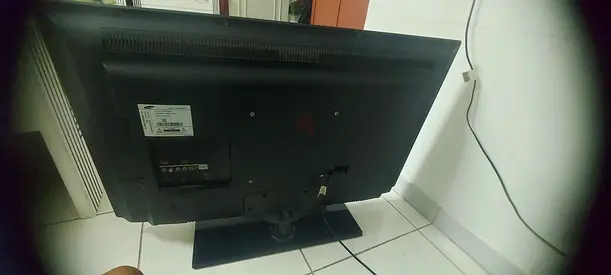 40-inch LED TV with Stand - Good Working Condition with excellent audio and video quality