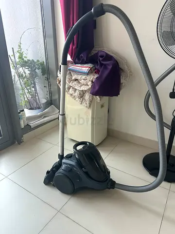 Electrolux Bagless Canister Vacuum Cleaner