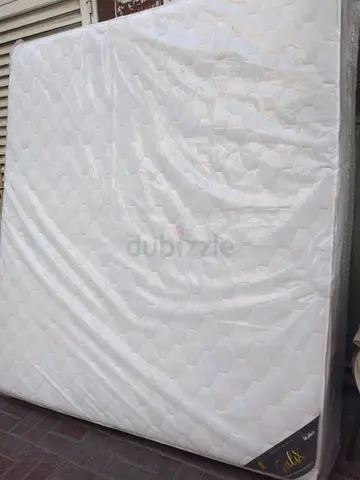 King size mattress 180x200cm.  Same day delivery available