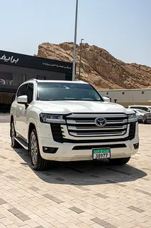 Toyota Land Cruiser GXR 2025 GCC Specs - Brand New Condition