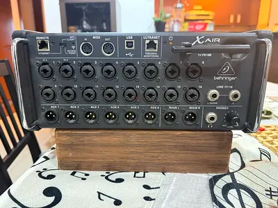 Behringer XR18 WIFI Mixer