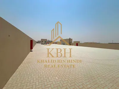 فرصة استثمارية صناعية مميزة للبيع في موقع استراتيجي على شارع رئيسي توفر قيمة عالية وإمكانات نمو مستقبلية كبيرة