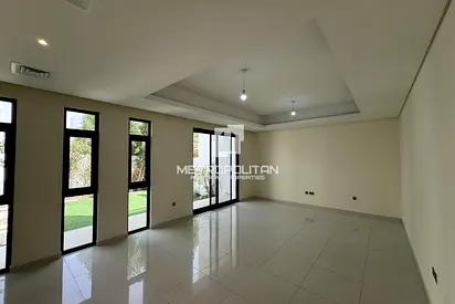 Middle Unit | Prime Location | Prime Investment