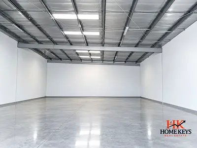 Prime Warehouse Near Al Khail Road | 7M Height | Indoor & Outdoor Parking | Tax-Free | Ideal for Storage.