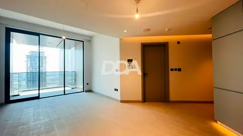 ELEGANT 1BR | MOTIVATED SELLER | LARGE LAYOUT