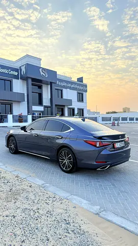 Lexus ES 350 Prestige 2025 | GCC Specs | Brand New