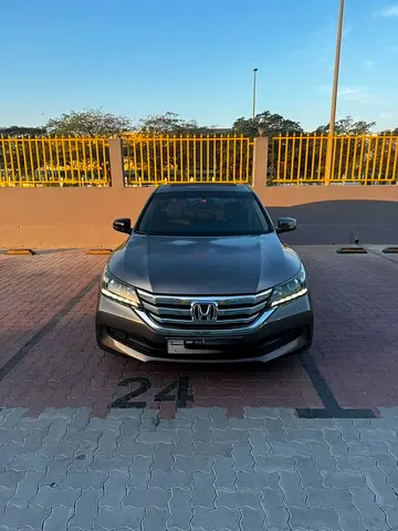 2016 Honda Accord LX GCC Specs - Excellent Condition