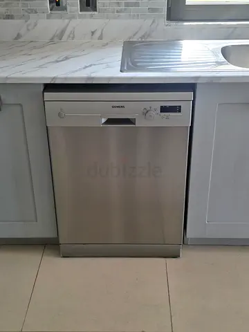 Siemens dishwasher 2 rack good condition for sale