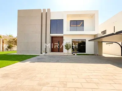 SOPHISTICATED LUXURY VILLA | EXQUISITE FINISHES