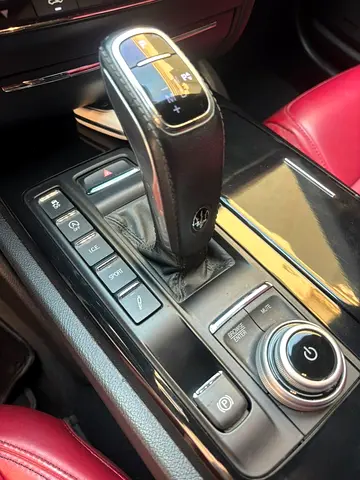 2022 Maserati GHIBLI photo 3