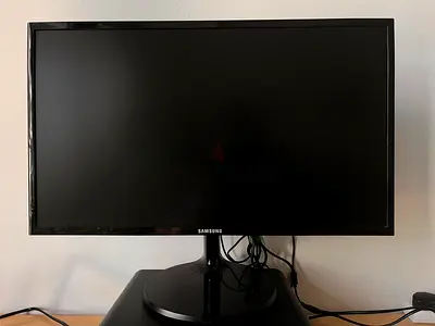 Samsung 24 in screen