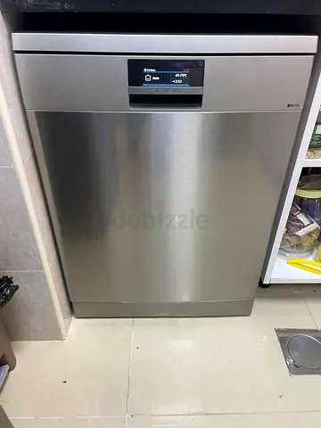 Siemens iq700 last model dishwasher 3 racks with wifi option like new condition