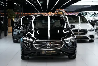 2026 Mercedes-BENZ E-CLASS photo 2