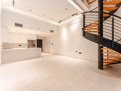 Duplex | Upgraded | Spacious