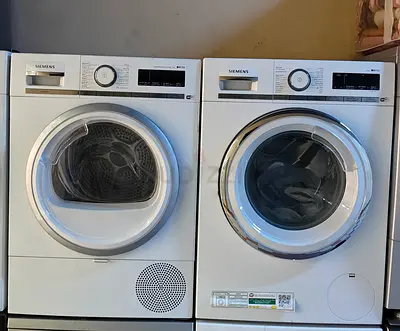 Siemens brand 9kg washer and 9kg dryer separate set model Siemens iQ700