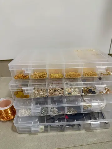 Beads, chains and jewelry-making findings kit - assorted pieces in storage box I’m moving no space
