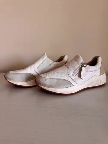 Geox white casual sneakers with side zipper - size EU 35