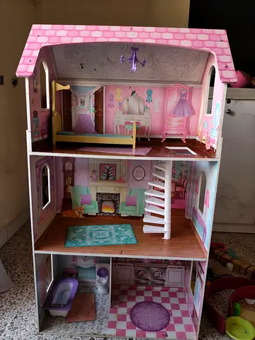 Doll house