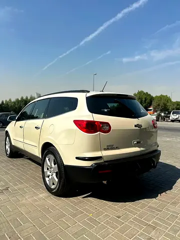 صورة 2 لـ 2011 Chevrolet TRAVERSE